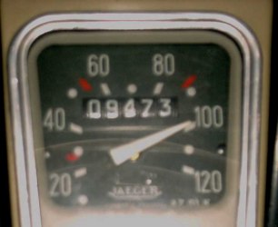 Speedometer with initial km hight.